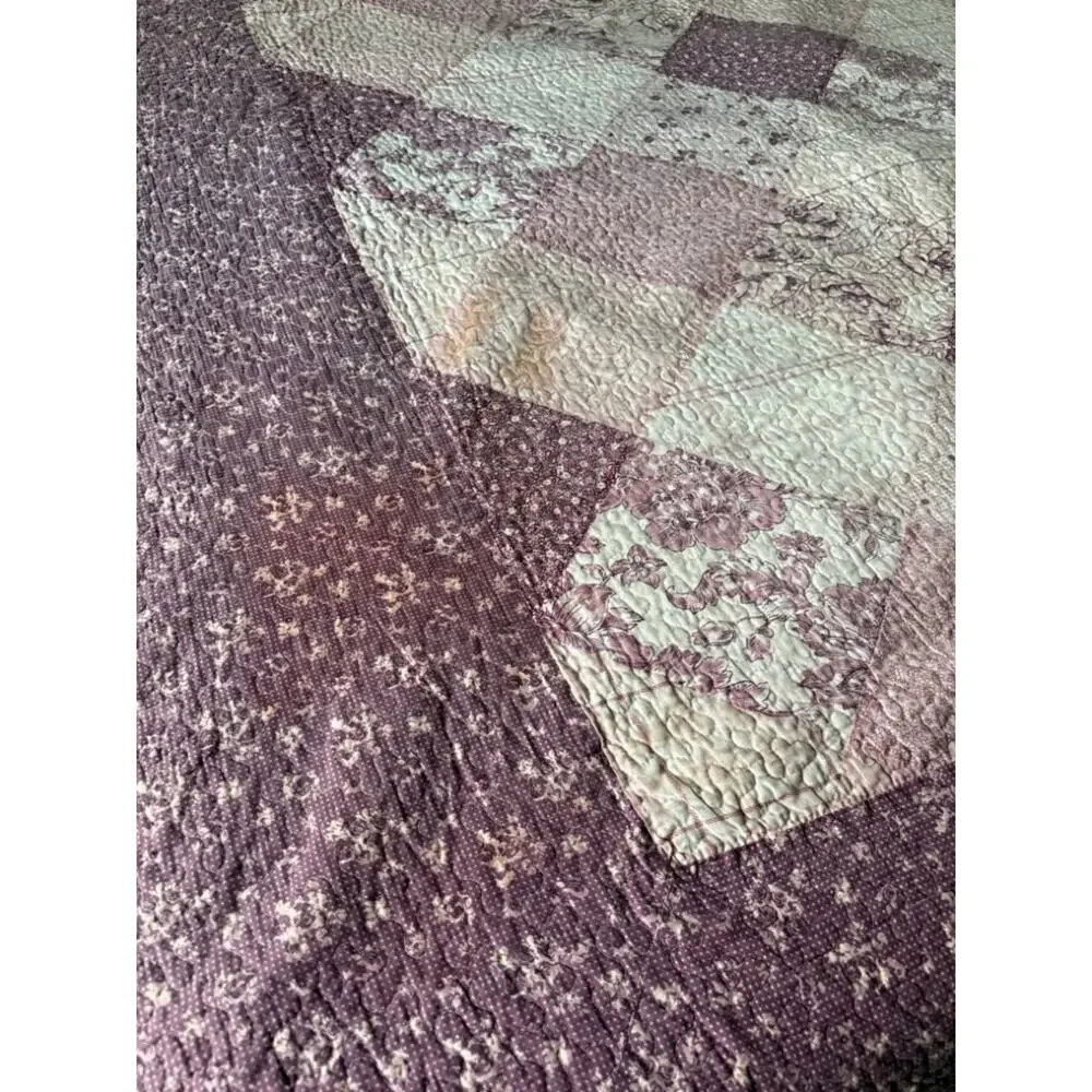 Patch Quilted Cottage Purple Lavender Floral Comforter 86